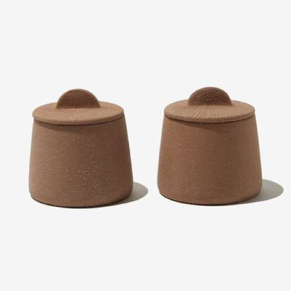 Set of 2 earthenware spice jars by Citrine natural clay-like look red-brown NWT